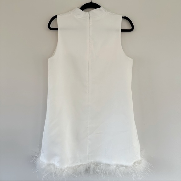 SHEIN Fuzzy Trim White Bridal Dress Size Large - Picture 3 of 5